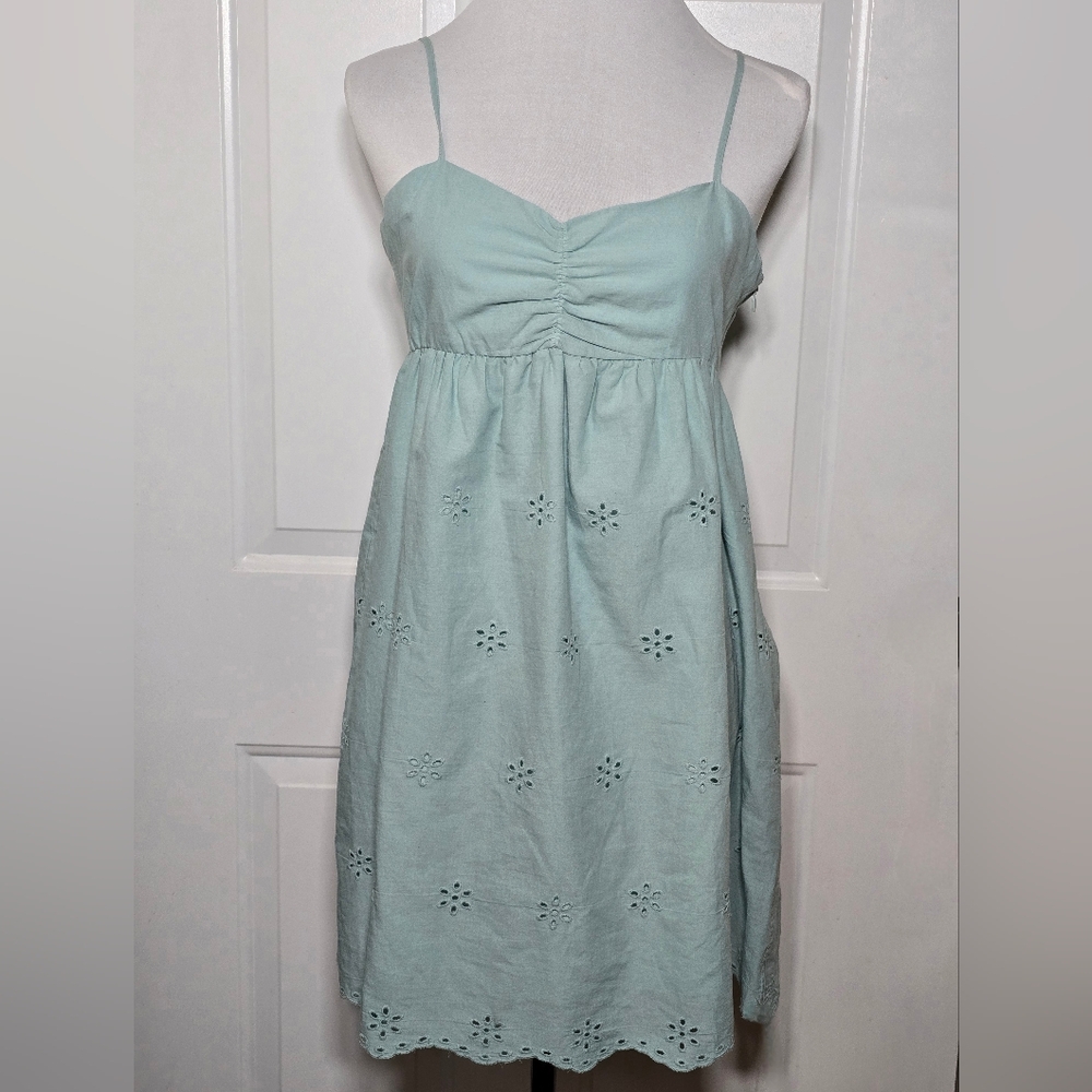 Love Tree Light Green Scallop Eyelet Mini Dress Size Medium